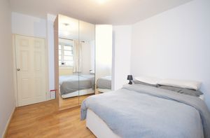 Bedroom- click for photo gallery